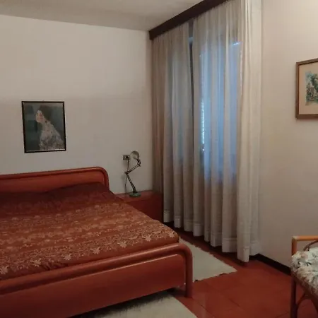 Casa Alice, In Collina Con Panorama Будинок відпочинку